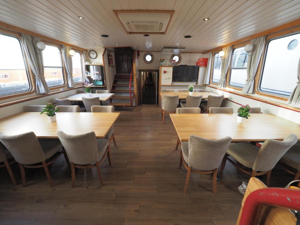 Hotelboat Allure Амстердам Экстерьер фото